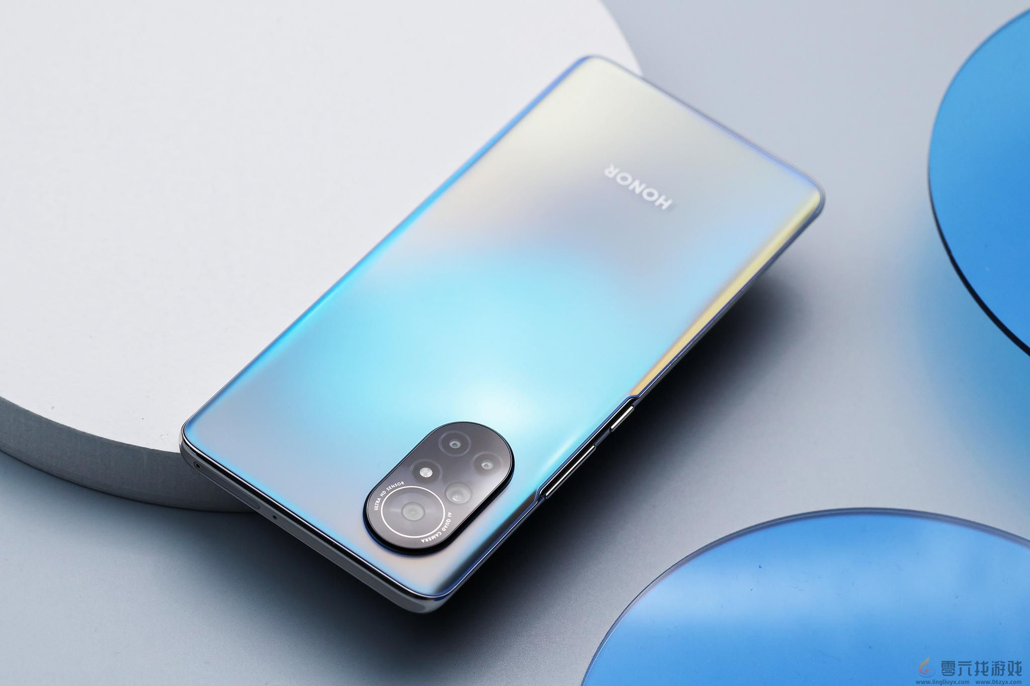 荣耀获得中国移动投资(图1) 荣耀获得中国移动投资(图1)